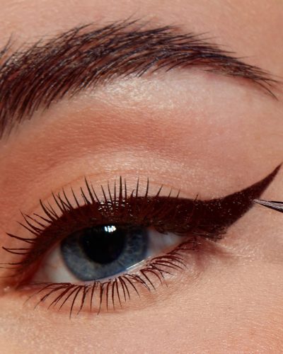 eyeliner-for-beginners-scaled